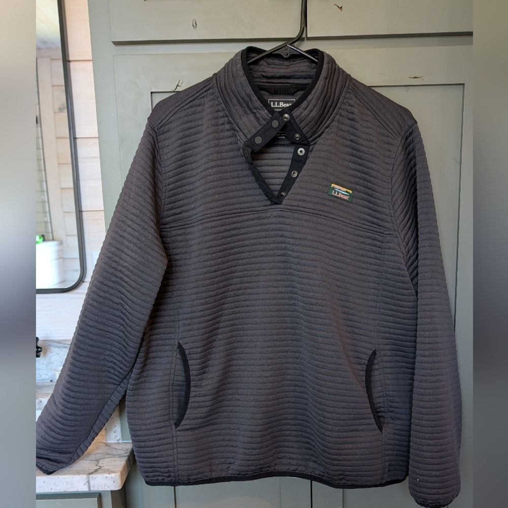 L.L. Bean Men's Charcoal Crewneck Sweater